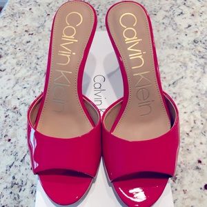 Calvin Klein Glossy Finish Sandal.